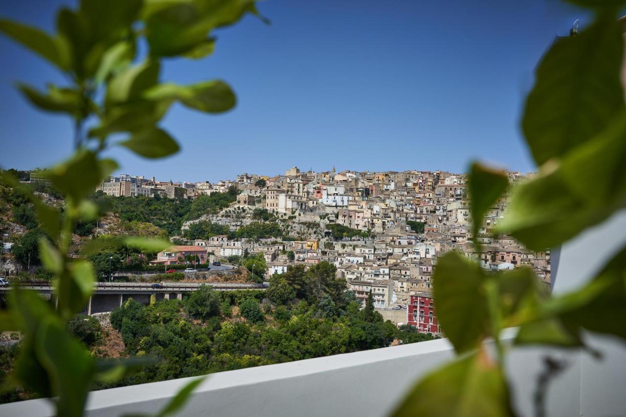 La Terrazza Sul Barocco Acomodação com café da manhã Ragusa Exterior foto