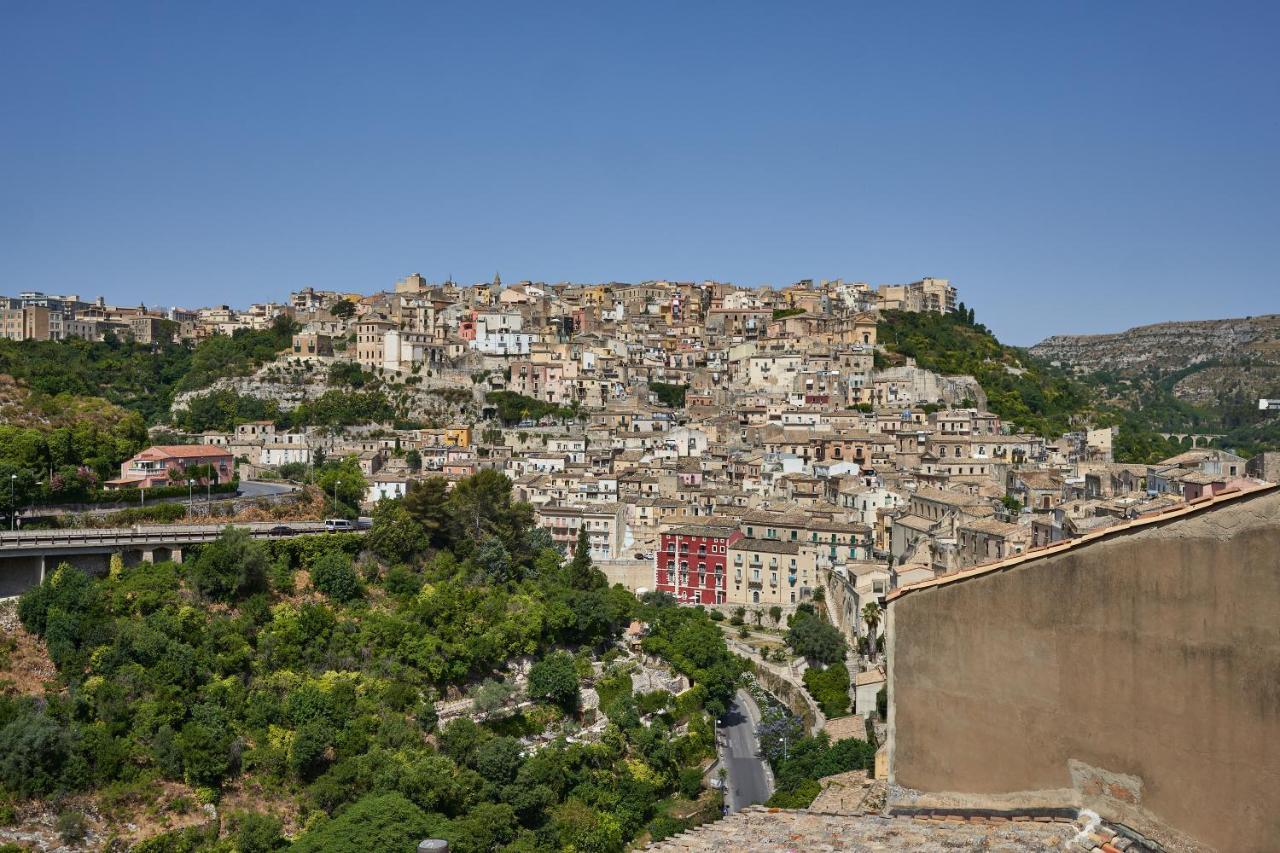 La Terrazza Sul Barocco Acomodação com café da manhã Ragusa Exterior foto